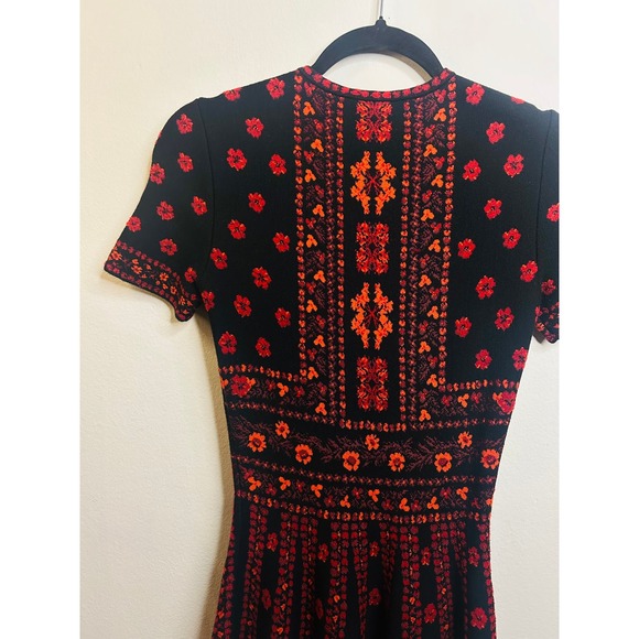 Alexander McQueen $2445 Flower Jacquard Knit Silk Dress in Red Black Size Small - Picture 9 of 15